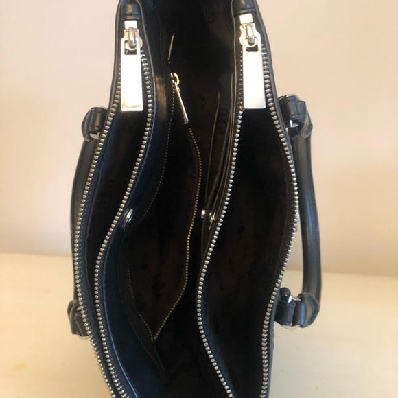 Tory Burch Robinson woven small tote - Picture 8 of 16